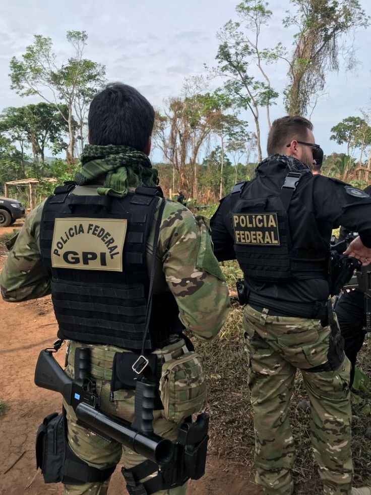 Agentes da PF